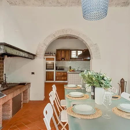 Elegant Tuscan Castle Pool And Tennis Court Villa *