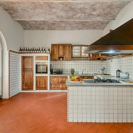 Elegant Tuscan Castle Pool And Tennis Court San Miniato